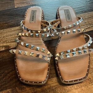 Steve Madden Tan Slide Sandals with Silver Pyramid Studs
